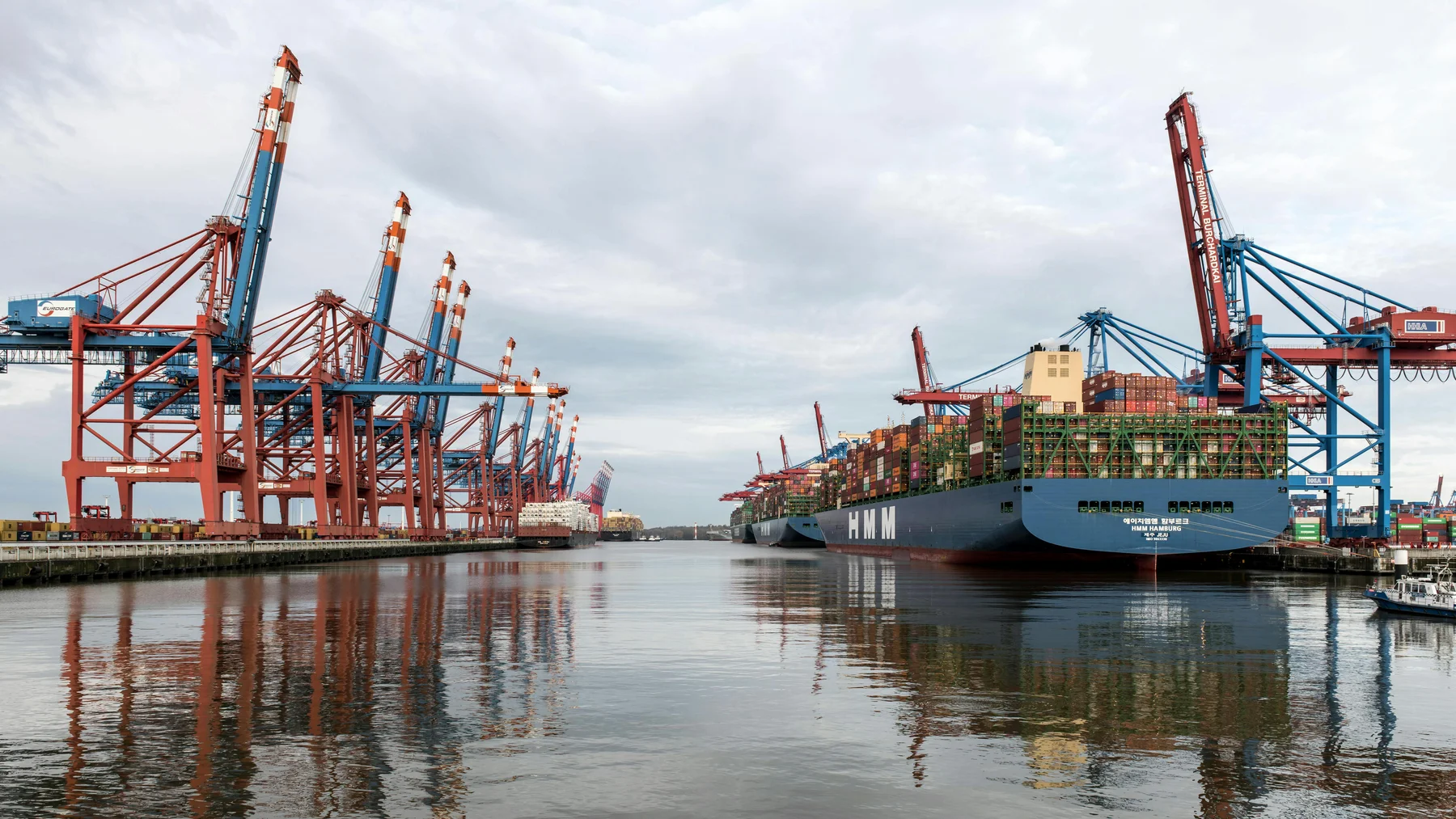 Container ship with advanced navigation systems in port
